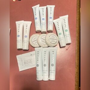 14 Pc EcoWell Infuse Shampoo Conditioner BodyWash Soap Lotion Makeup Remover.